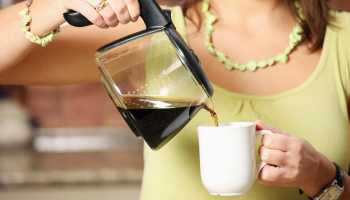 Почему кислит кофе: причины кислого вкуса