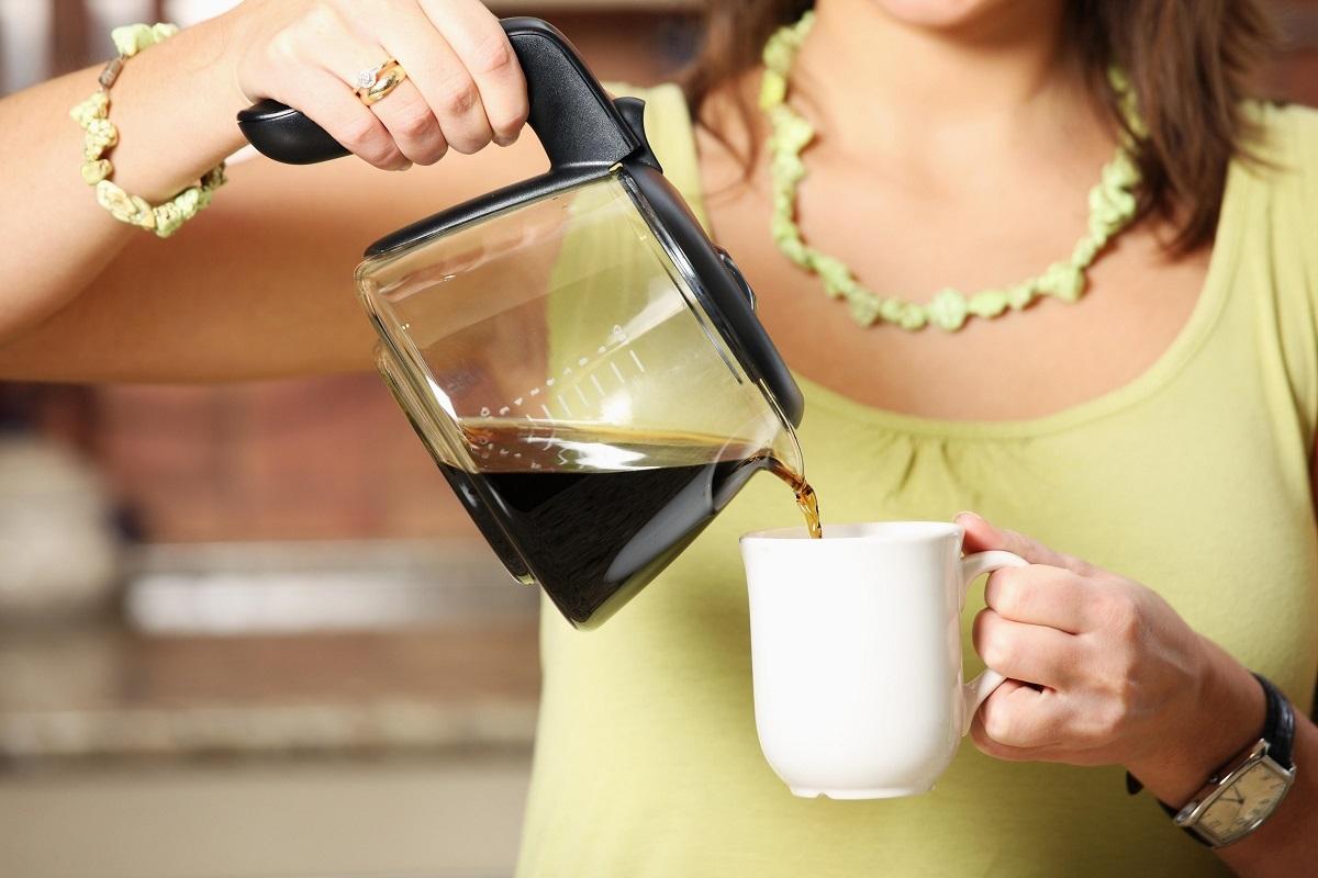 Почему кислит кофе: причины кислого вкуса